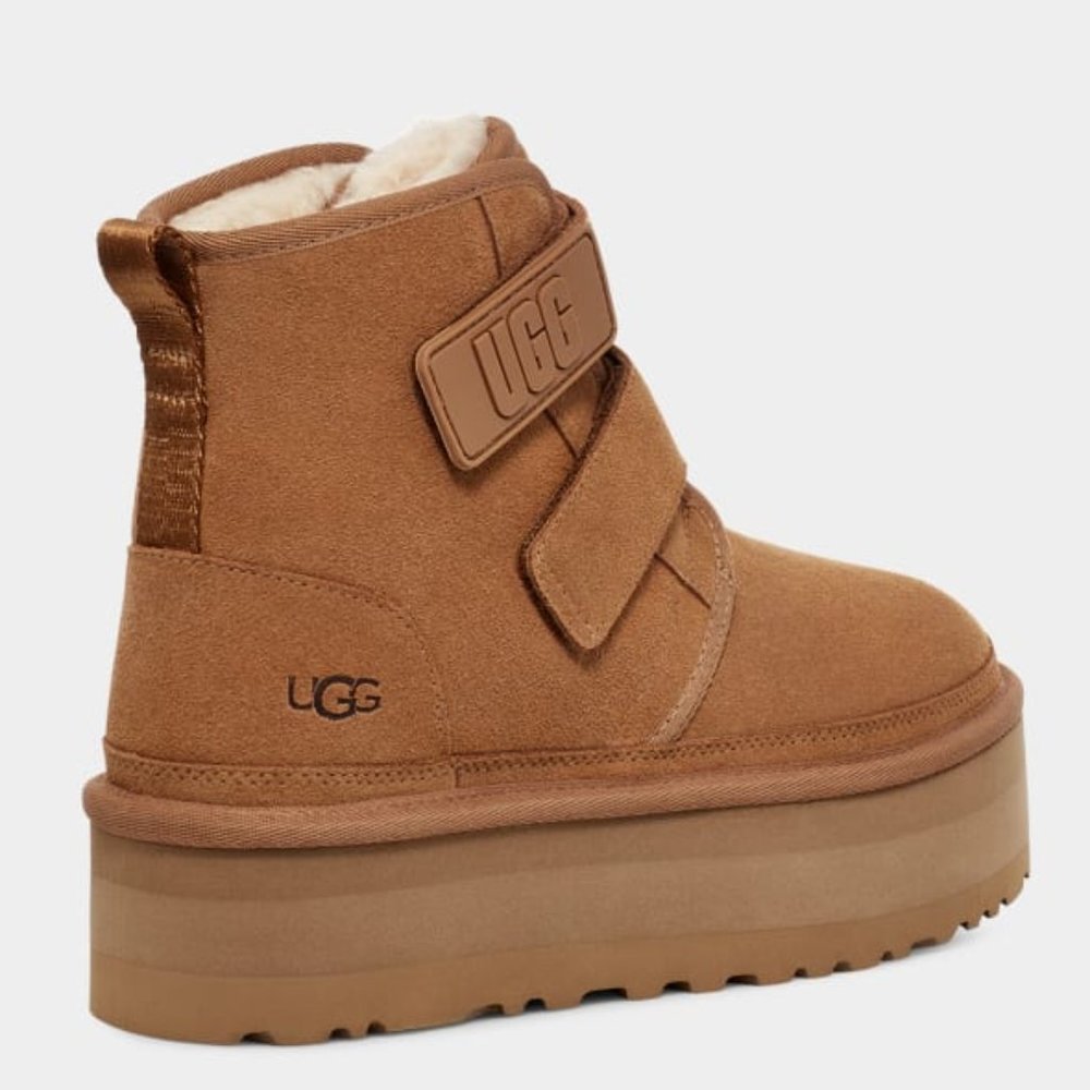 UGG Women's Neumel Platform Boot - Picture 9 of 12
